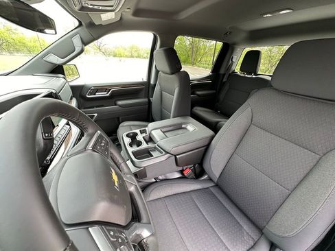New 2025 Chevrolet Silverado 1500 LT RWD image 16
