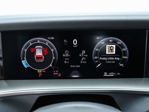 New 2026 Volkswagen Tiguan SE image 27