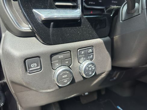 Used 2026 GMC Sierra 1500 SLT AWD/4WD image 20
