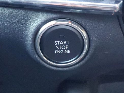 Certified 2025 MAZDA MAZDA3 Hatchback w/ Appearance Package image 29