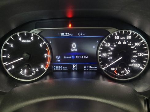 Used 2023 Nissan Altima 2.5 SV FWD image 23