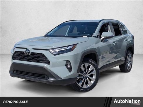 Used 2023 Toyota RAV4 XLE Premium image 1