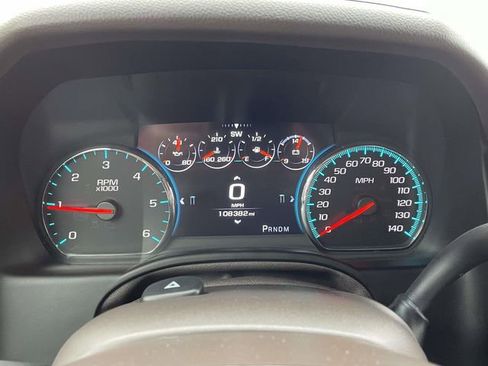 Used 2016 Chevrolet Suburban LTZ image 21