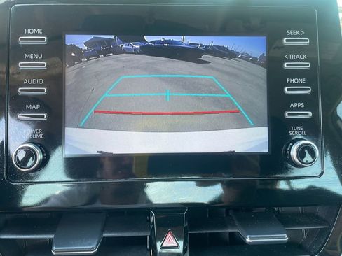 Used 2022 Toyota Camry SE FWD image 14