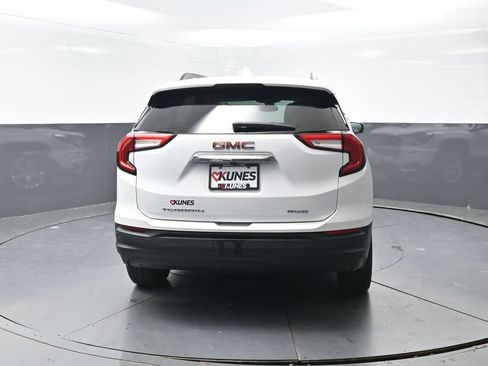 Used 2022 GMC Terrain SLE w/ Driver Convenience Package AWD/4WD image 13