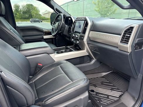 Used 2022 Ford F250 Lariat w/ Black Appearance Package AWD/4WD image 13