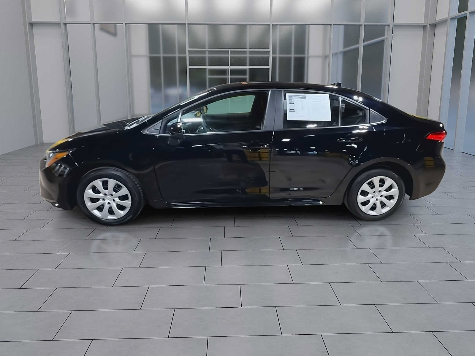Certified 2024 Toyota Corolla LE FWD image 5