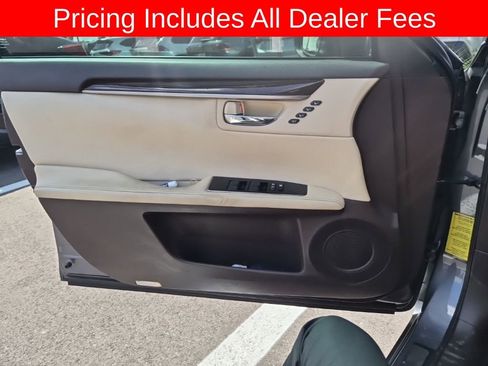 Used 2017 Lexus ES 350 w/ Premium Package FWD image 11