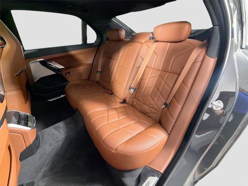 New 2026 BMW 740i xDrive w/ Executive Package AWD/4WD image 23