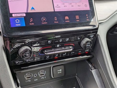 New 2025 Jeep Grand Cherokee L Limited w/ Luxury Tech Group II image 23