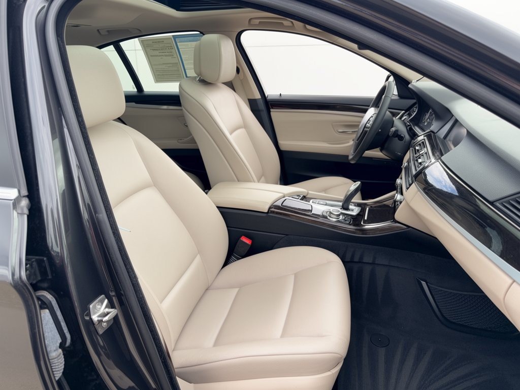 Used 2012 BMW 528i Sedan RWD image 30