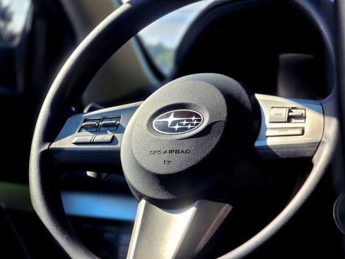 Used 2010 Subaru Outback 2.5i AWD/4WD image 18