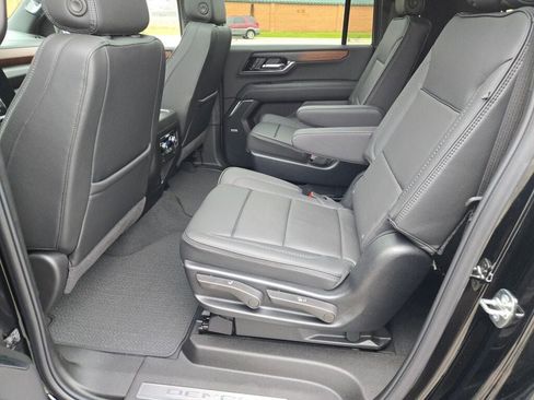 New 2026 GMC Yukon XL Denali w/ Sun & Power Step Package image 19