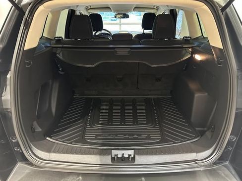 Used 2019 Ford Escape SE FWD image 21