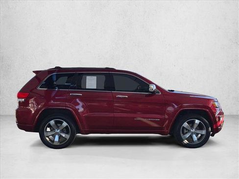 Used 2015 Jeep Grand Cherokee Overland AWD/4WD image 4