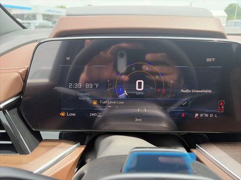 New 2026 Chevrolet Suburban High Country w/ LPO, Get Active Package AWD/4WD image 20