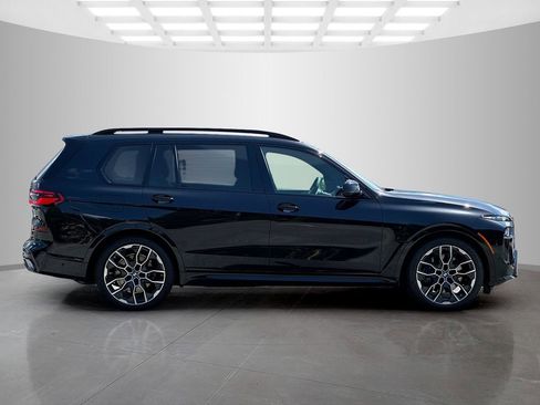 New 2026 BMW X7 xDrive40i w/ M Sport Package AWD/4WD image 7