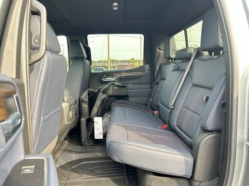 New 2026 Chevrolet Silverado 1500 High Country w/ Technology Package AWD/4WD image 18