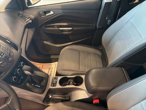 Used 2016 Ford Escape SE w/ SE Cold Weather Package image 12