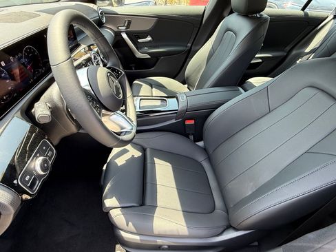 New 2025 Mercedes-Benz CLA 250 image 18