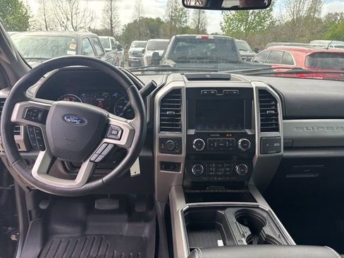 Used 2019 Ford F250 Lariat w/ Lariat Value Package image 11