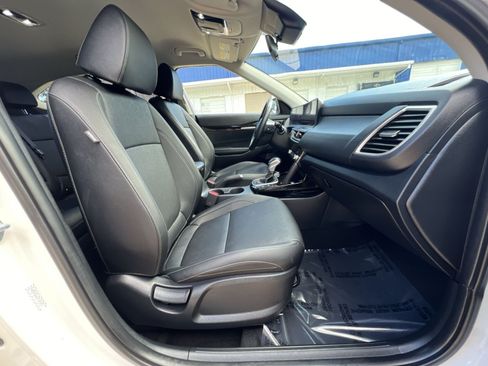 Used 2024 Kia Seltos EX FWD image 37