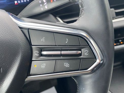 Used 2025 Chevrolet Equinox LT w/ Safety and Technology Package image 28