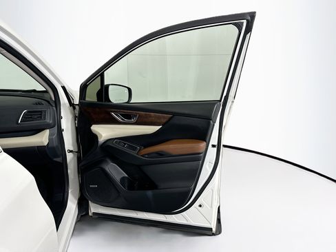 Used 2019 Subaru Ascent Touring w/ Popular Package #3 image 35