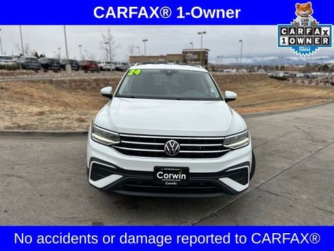 Used 2024 Volkswagen Tiguan SE image 2