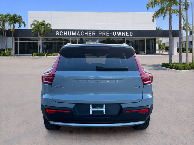 Certified 2025 Volvo XC40 B5 Ultra AWD/4WD image 6