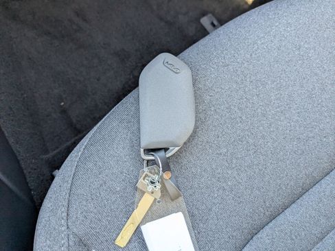 New 2025 Kia K4 EX image 35
