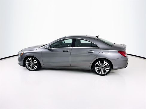 Used 2019 Mercedes-Benz CLA 250 4MATIC image 5