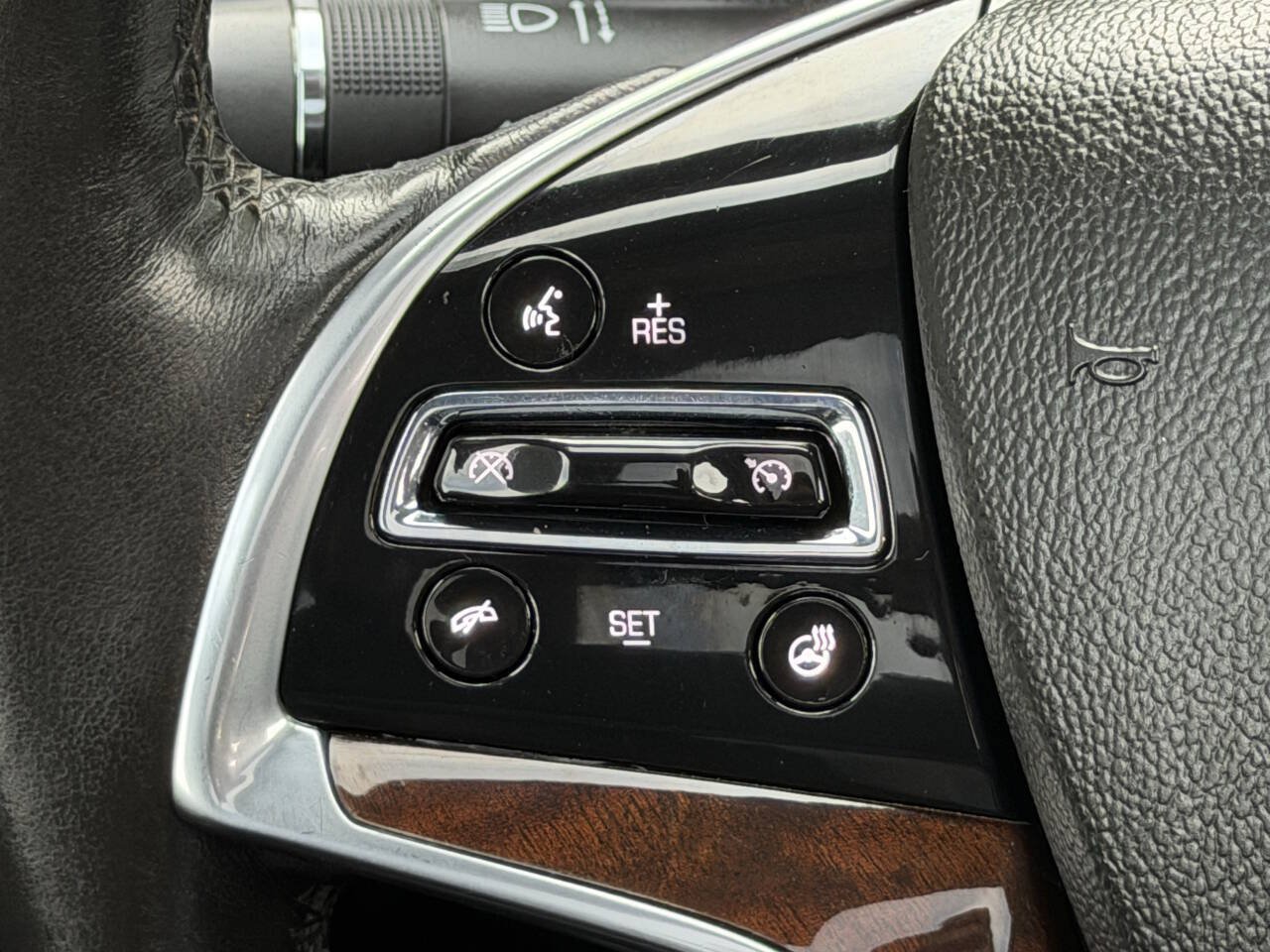Used 2013 Cadillac SRX Performance AWD/4WD image 24