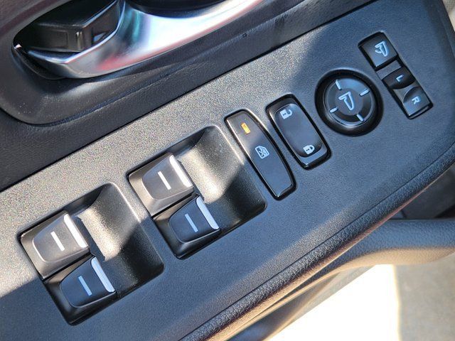 Used 2025 Honda Pilot Black Edition image 22