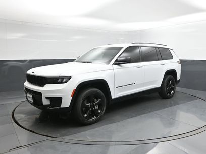 Used 2023 Jeep Grand Cherokee L Laredo