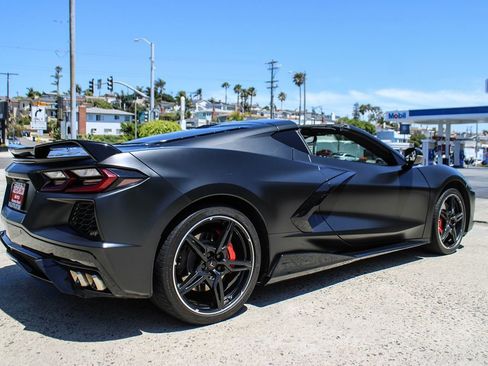 Used 2021 Chevrolet Corvette Stingray Premium Cpe w/ Z51 Performance Package RWD image 7