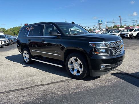 Used 2018 Chevrolet Tahoe LT w/ LT Signature Package AWD/4WD image 7