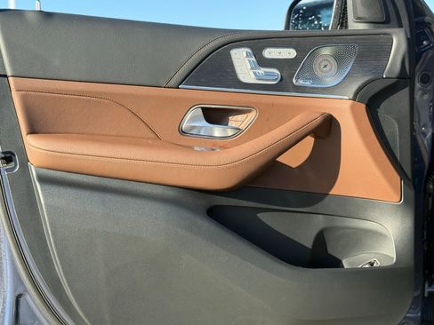 New 2026 Mercedes-Benz GLE 53 AMG 4MATIC Coupe image 15