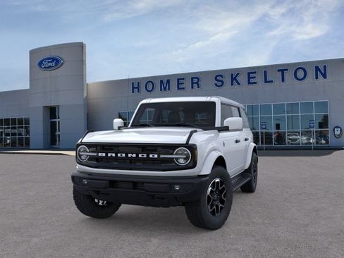 New 2026 Ford Bronco Outer Banks AWD/4WD image 2