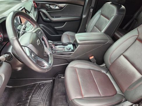 Used 2021 Chevrolet Blazer RS w/ Enhanced Convenience Package image 13