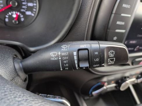 Used 2022 Kia Soul LX FWD image 34