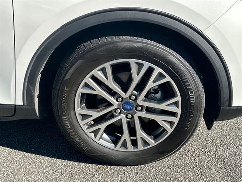 Used 2021 Ford Escape SEL w/ Technology Package image 12