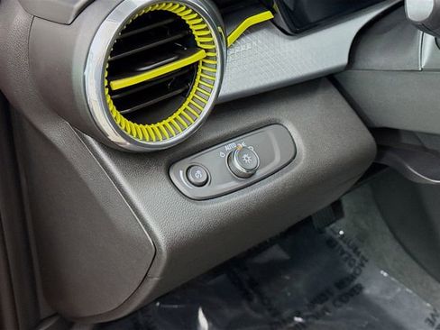 New 2026 Chevrolet Trax LT w/ Driver Confidence Package image 12