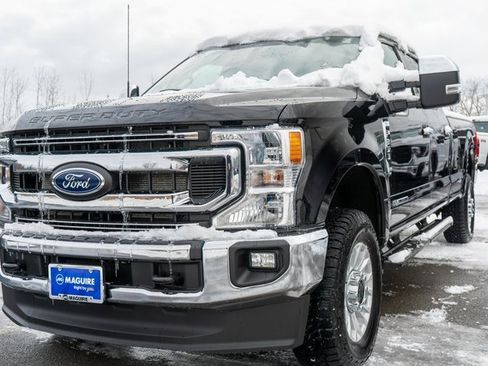 Used 2022 Ford F350 XLT w/ XLT Value Package image 2