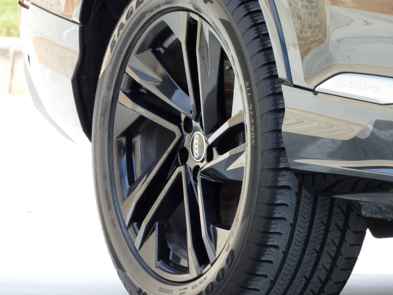 Used 2022 Audi Q7 3.0T Premium Plus AWD/4WD image 12