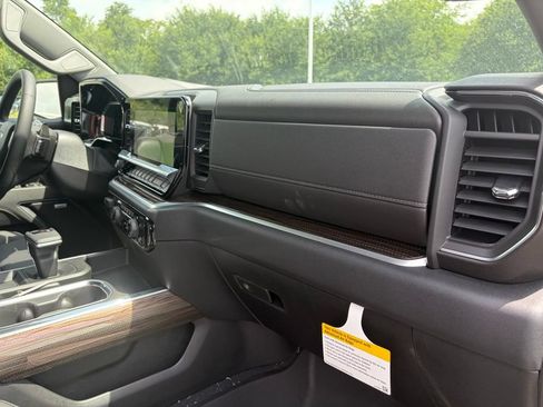 New 2026 Chevrolet Silverado 1500 RST w/ Redline Edition AWD/4WD image 19
