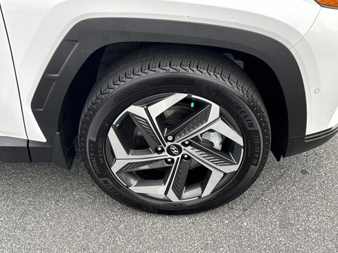 Used 2023 Hyundai Tucson Limited w/ Winter Package image 16