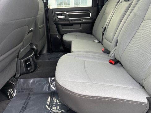 Used 2024 RAM 2500 Big Horn image 21