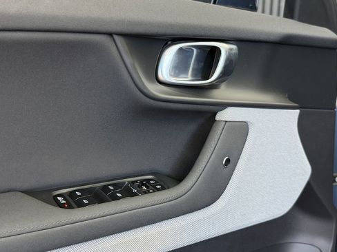 Used 2024 Polestar Polestar 2 RWD image 18