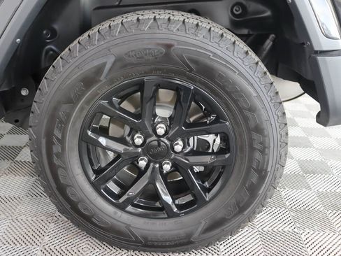 Used 2023 Jeep Wrangler Unlimited Sport AWD/4WD image 17